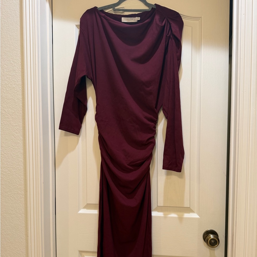 ASTR THE LABEL Rich Maroon Long Sleeve Dress